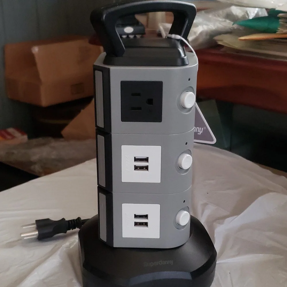 SUPER DADDY POWER STRIP TOWER NWT AND BOX